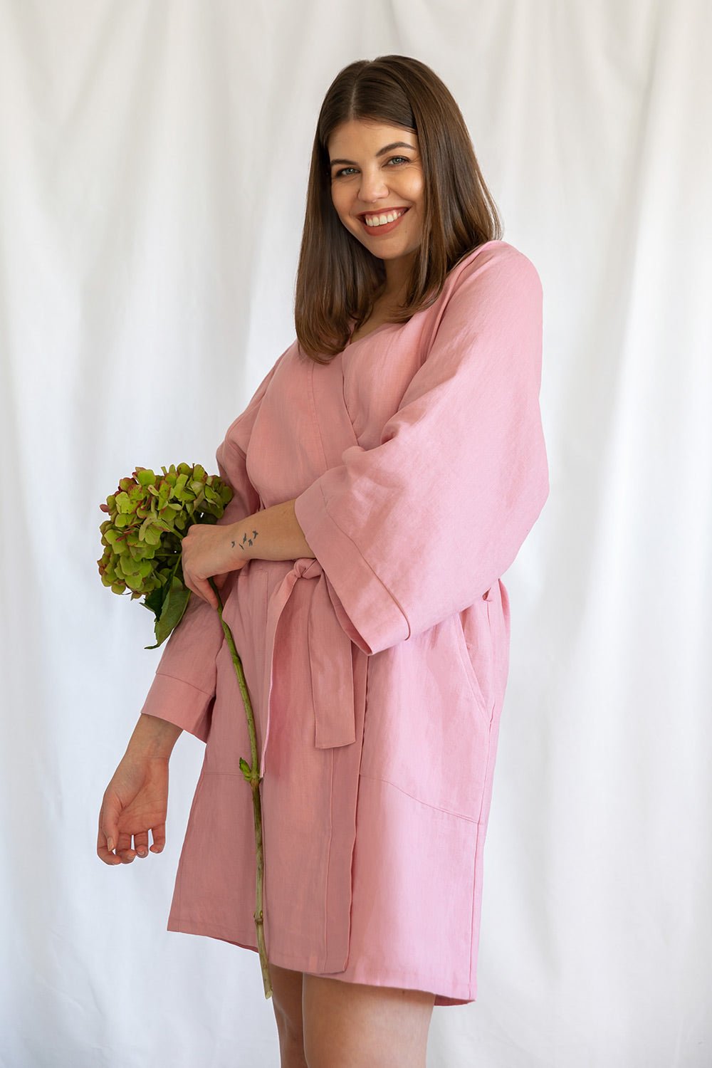 100% linen wedding getting ready bridesmaid robes with pockets New Zealand pink 